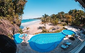 Red Frog Beach Island Resort